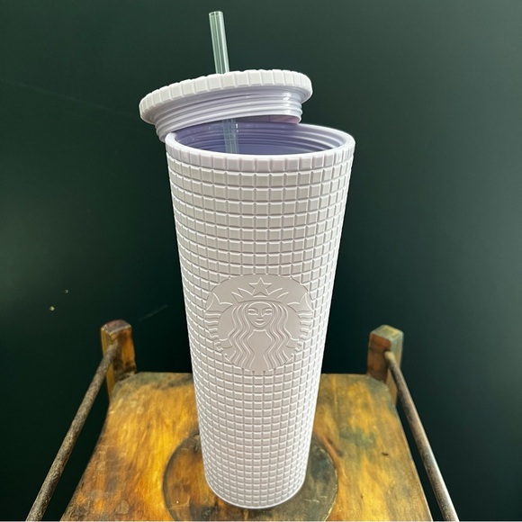 Starbucks Matte Lilac Grid Tumbler Venti Cold Cup Limited Edition Novelty Gift - Picture 3 of 4